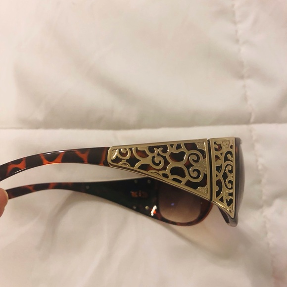 Sunglasses lot NWOT - Picture 4 of 9